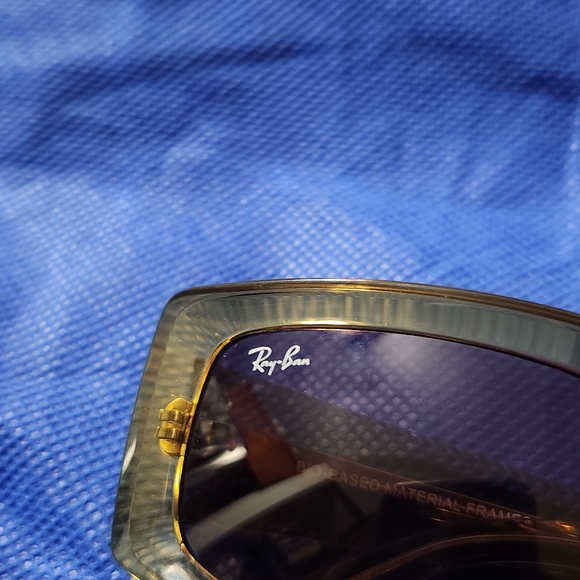 Stylish Ray-Ban Gold Sunglasses main image 11